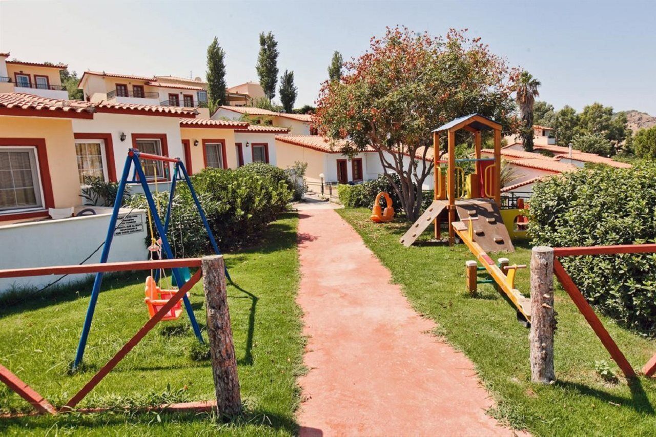 Belvedere Aeolis Hotel 3*